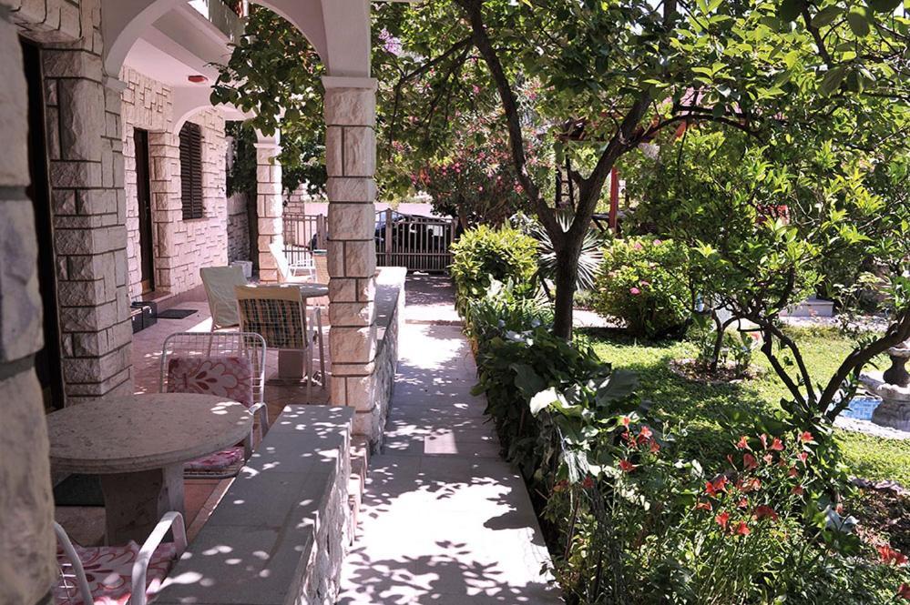 Vila Mila Петровац Экстерьер фото