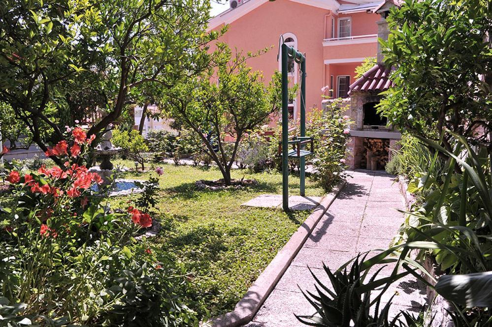 Vila Mila Петровац Экстерьер фото