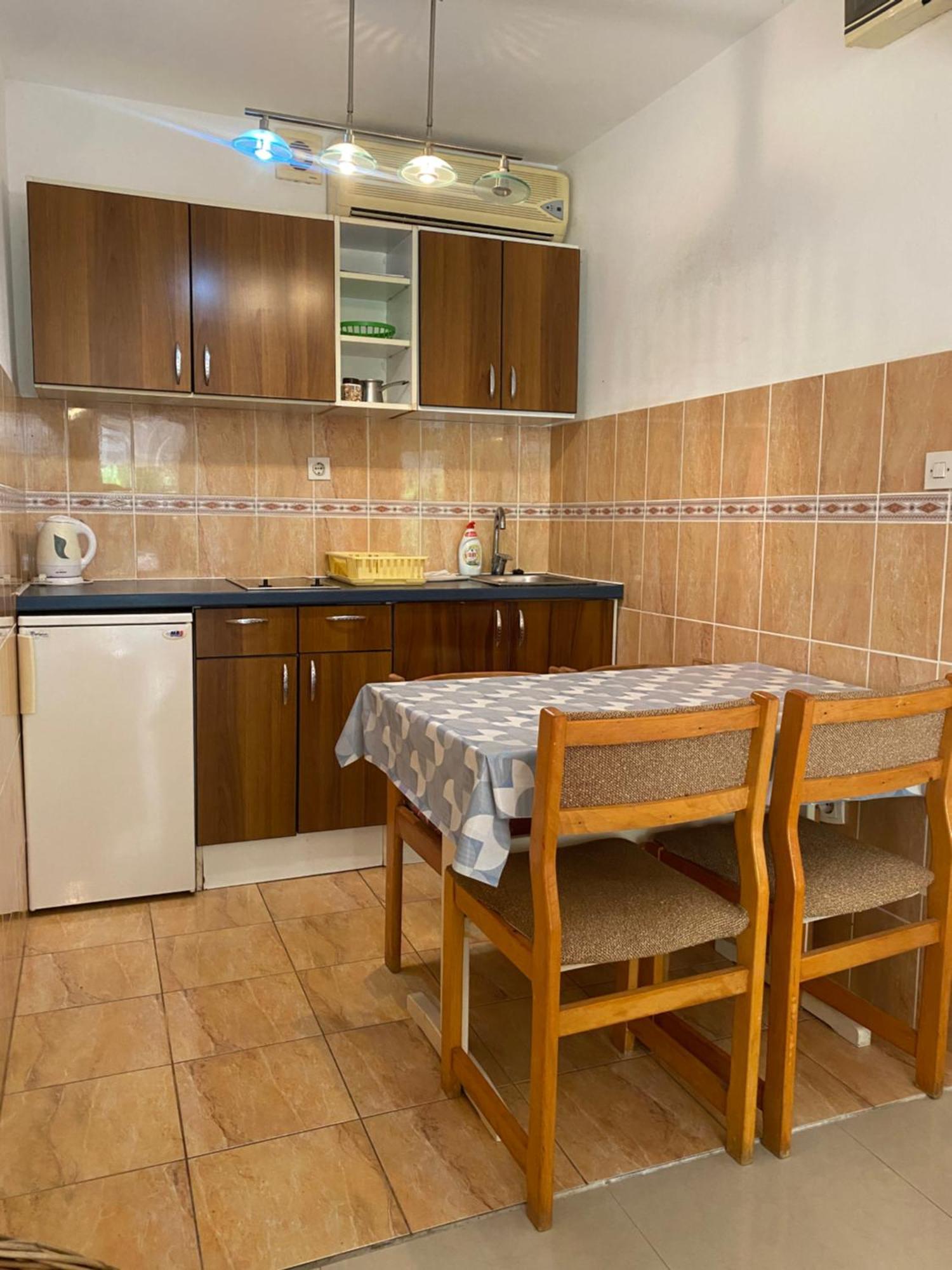 Vila Mila Петровац Экстерьер фото